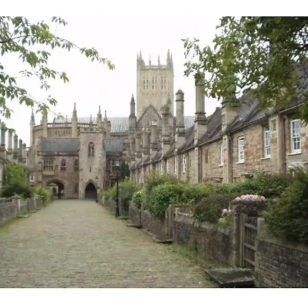 Wells City Centre, Quiet Mews House, sleeps 6 Buitenkant foto