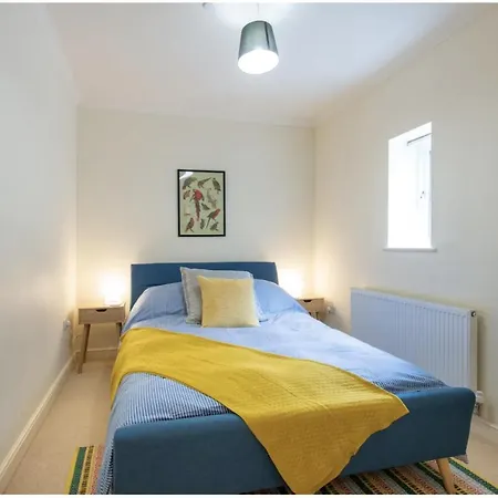 Wells City Centre, Quiet Mews House, sleeps 6 Buitenkant foto