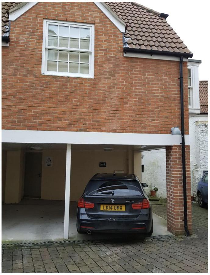 Centre, Quiet Mews House, Sleeps 6 * Wells